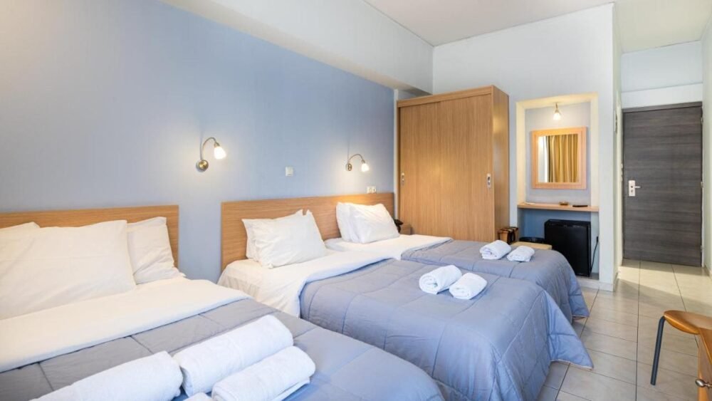 غرفة فندق ديروس اثينا