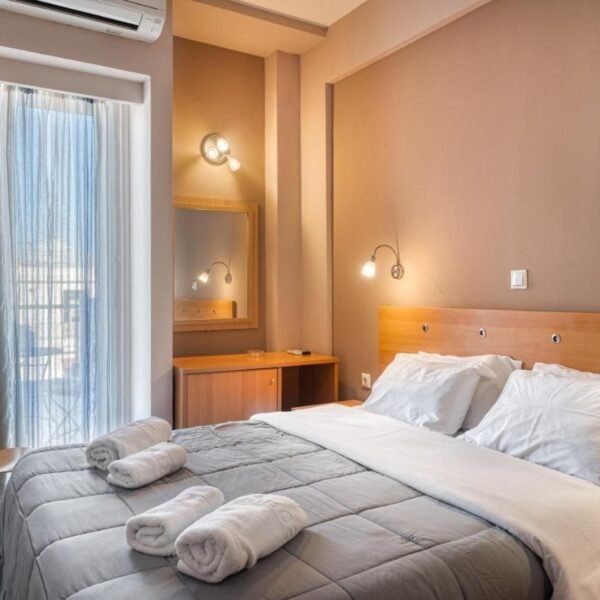 غرفة فندق ديروس اثينا