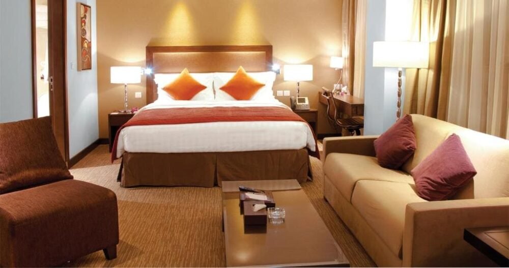 غرفة فندق كراون بلازا المدينة Crowne Plaza Madinah