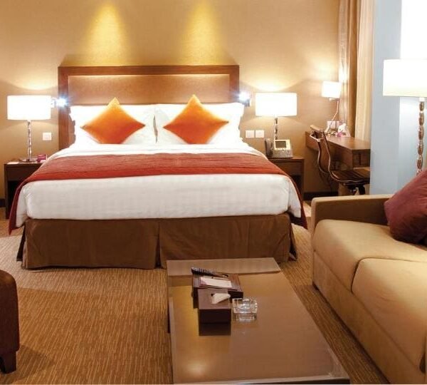 غرفة فندق كراون بلازا المدينة Crowne Plaza Madinah