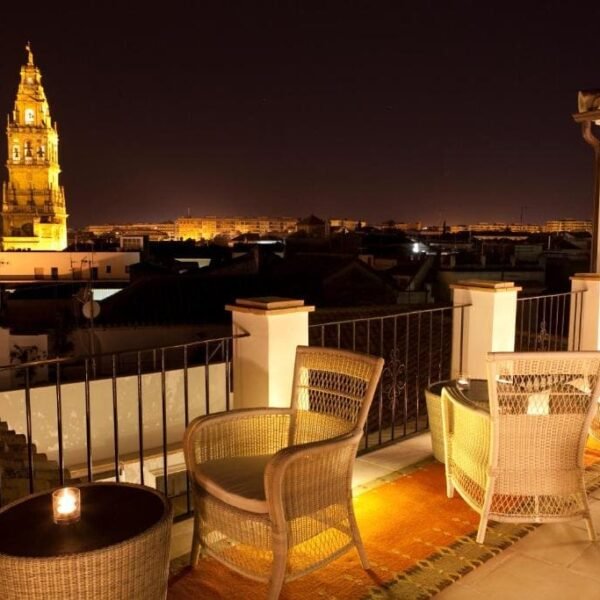 فندق Balcon de Cordoba