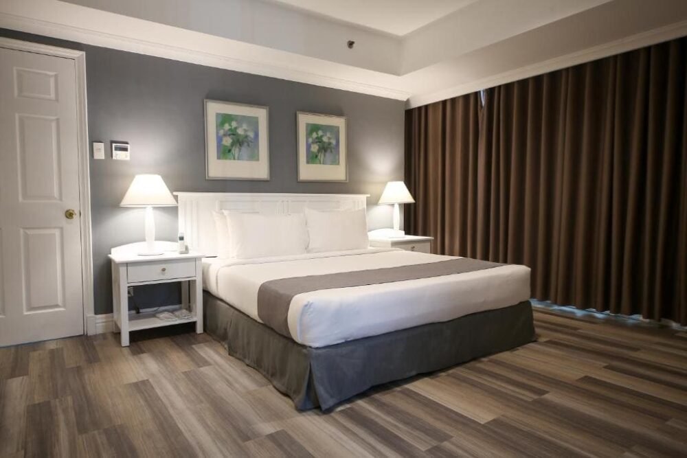 غرفة أجنحة إنفينيتي تاور