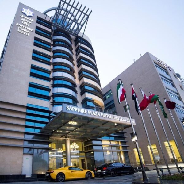 فندق سفير بلازا