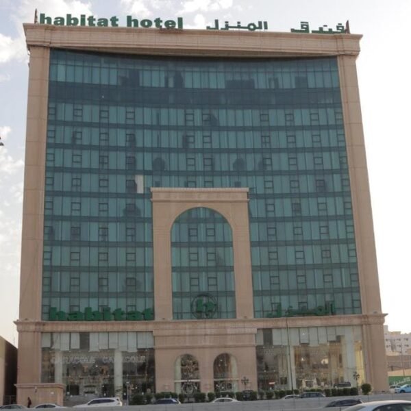 فندق هابيتات أول سويتس الخبر