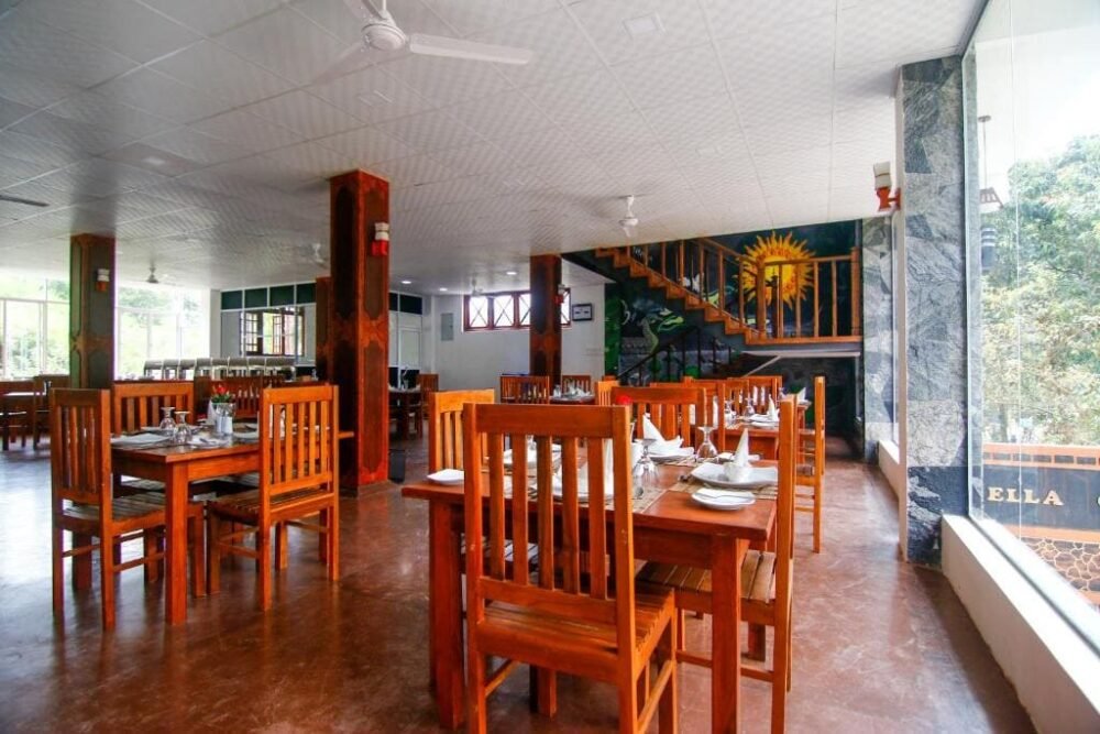 مطعم فندق سيتي جراند إيلا Hotel City Grand Ella