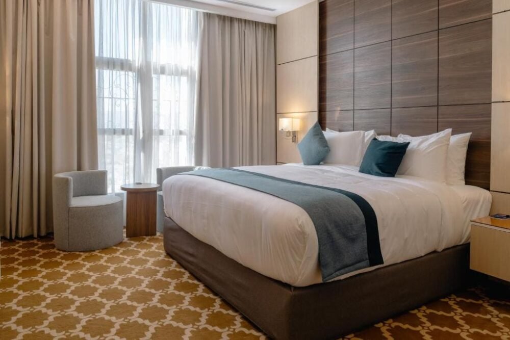 غرفة فندق سويس إنترناشيونال الطائف