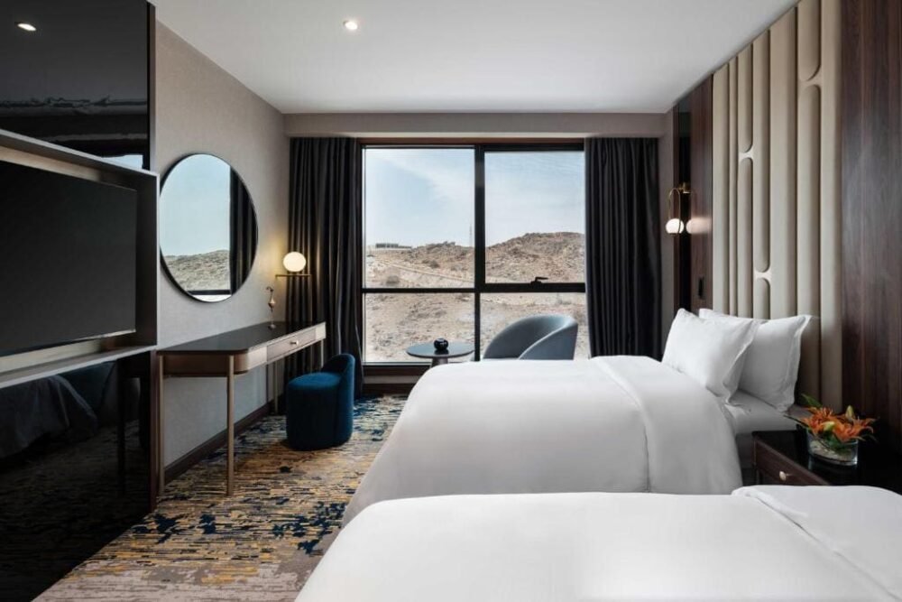 غرفة فندق وارويك الطائف Warwick Al Taif Hotel