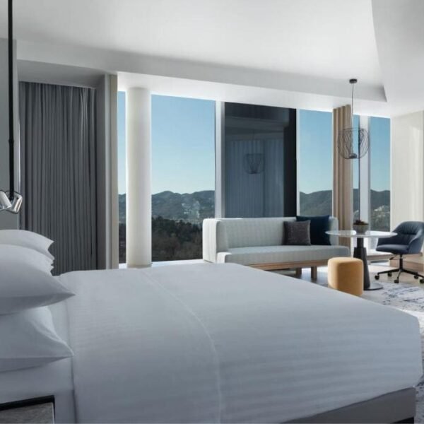 غرفة فندق تيرانا ماريوت